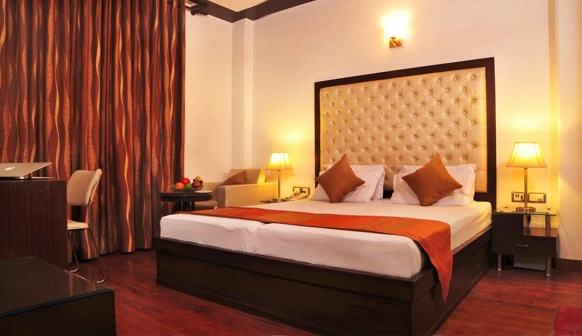 Hotel Citi International Delhi  Eksteriør bilde