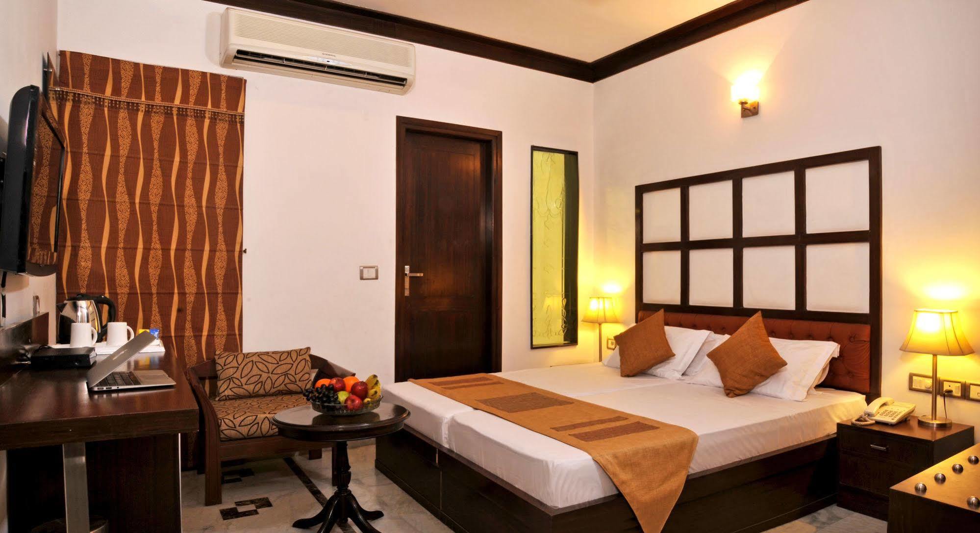 Hotel Citi International Delhi  Eksteriør bilde